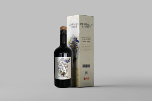 wineboxside Our Jaramagos Vermut and it's package box it is delivered in